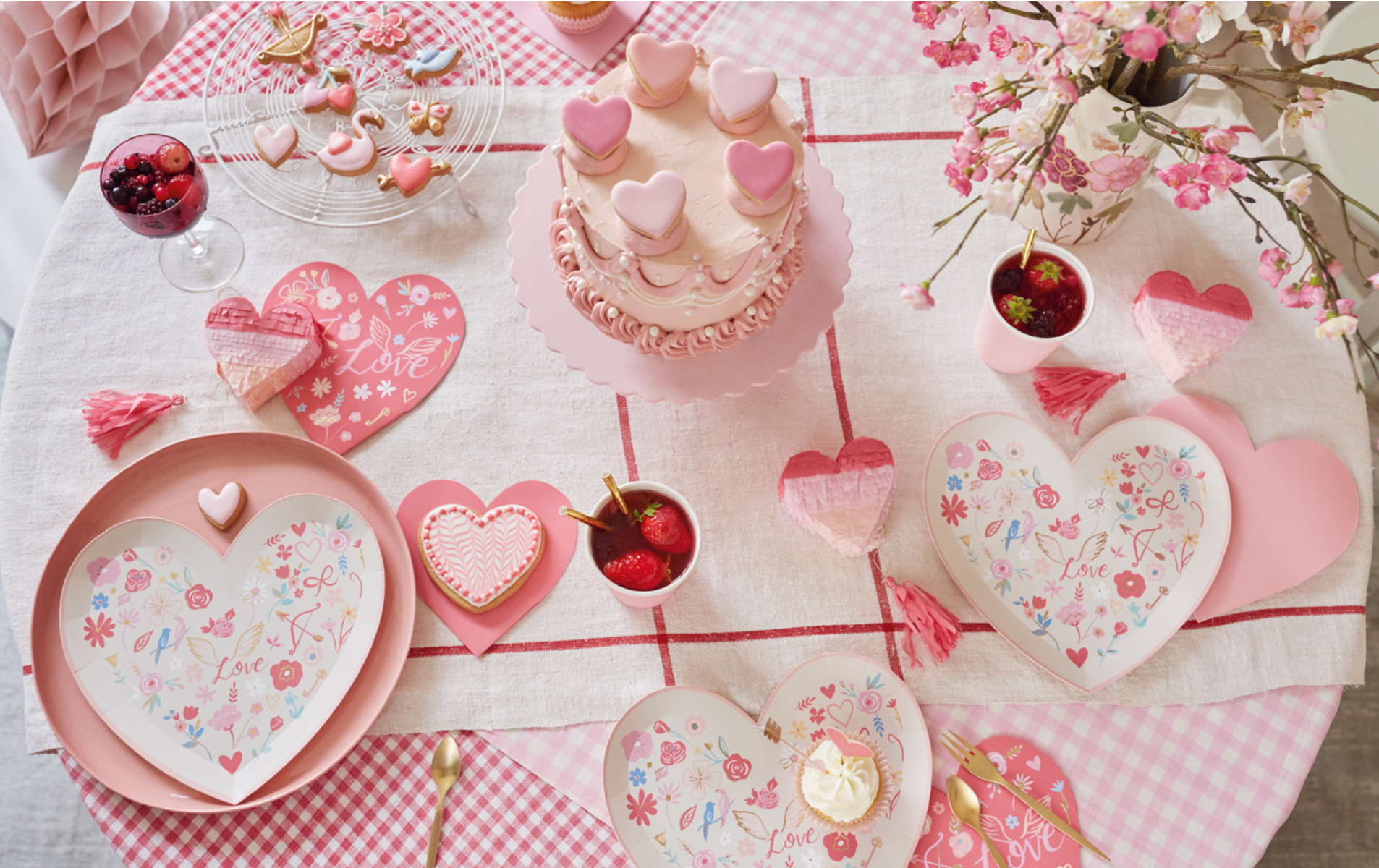 Valentine's Tableware